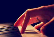 a股杠杆怎么加:买股票都是用什么软件-公募、券商与社保基金“同框”145只个股 89只属于新质生产力概念